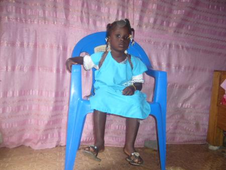 bebe eliane a l'ecole